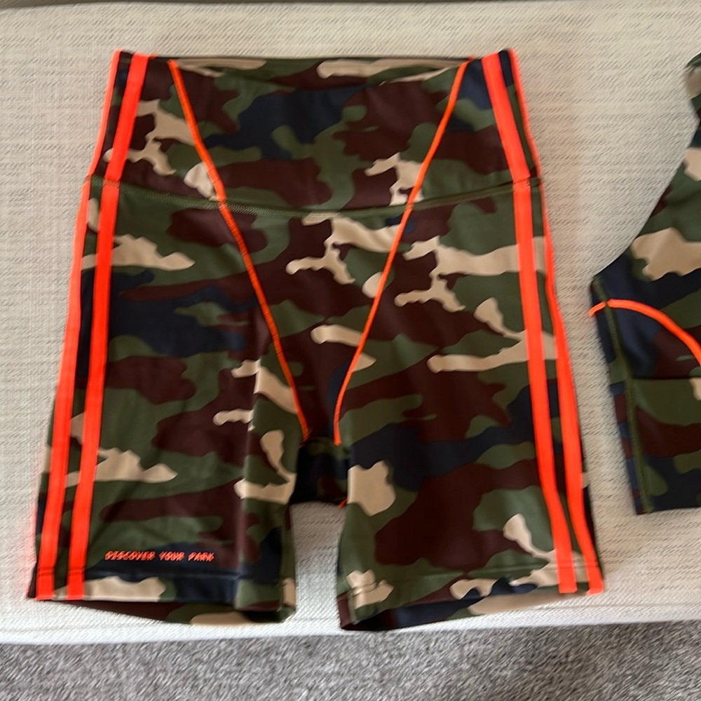 NWOT Ivy Park set.
